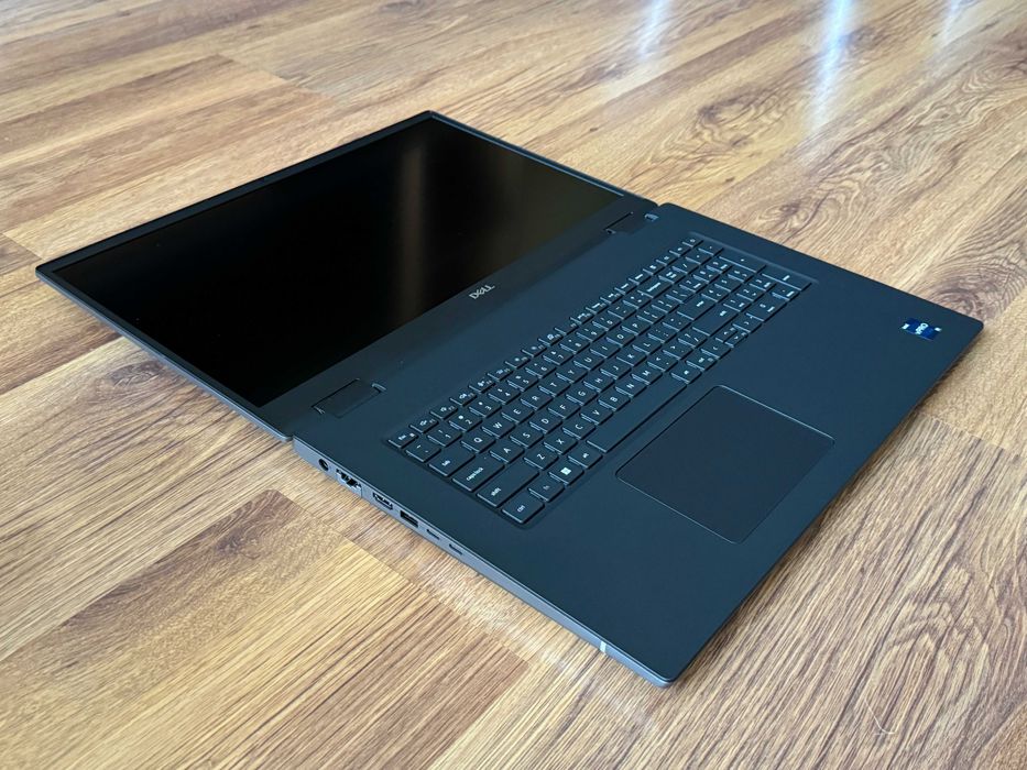 17.3' i7-12850HX DELL Precision 7770 128GB DDR5/1TB/RTX A3000 12GB