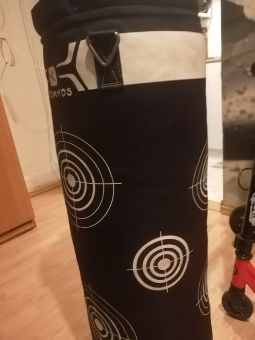 Vând sac de box în perfecta stare