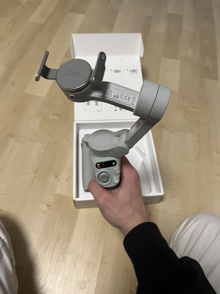 DJI Osmo Mobile SE. КАТО НОВ!