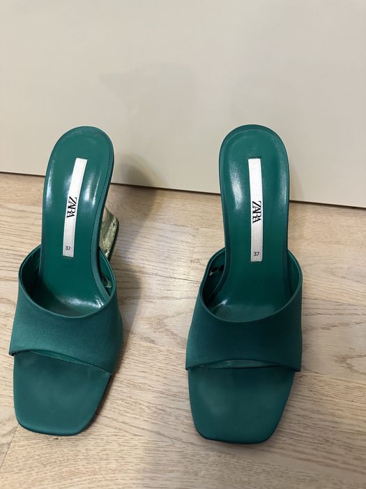 Papuci satin Zara