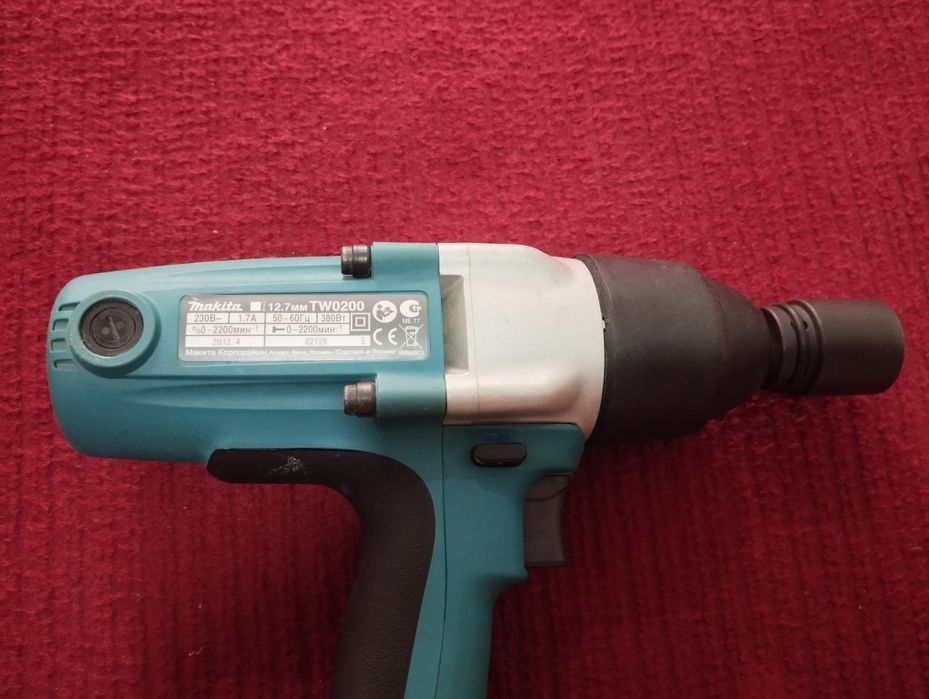Гайковёрт Makita, 12.7 mm TW0200