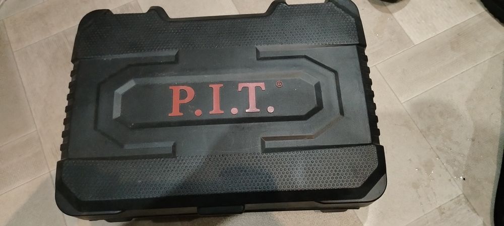 Продам перфоратор Pit