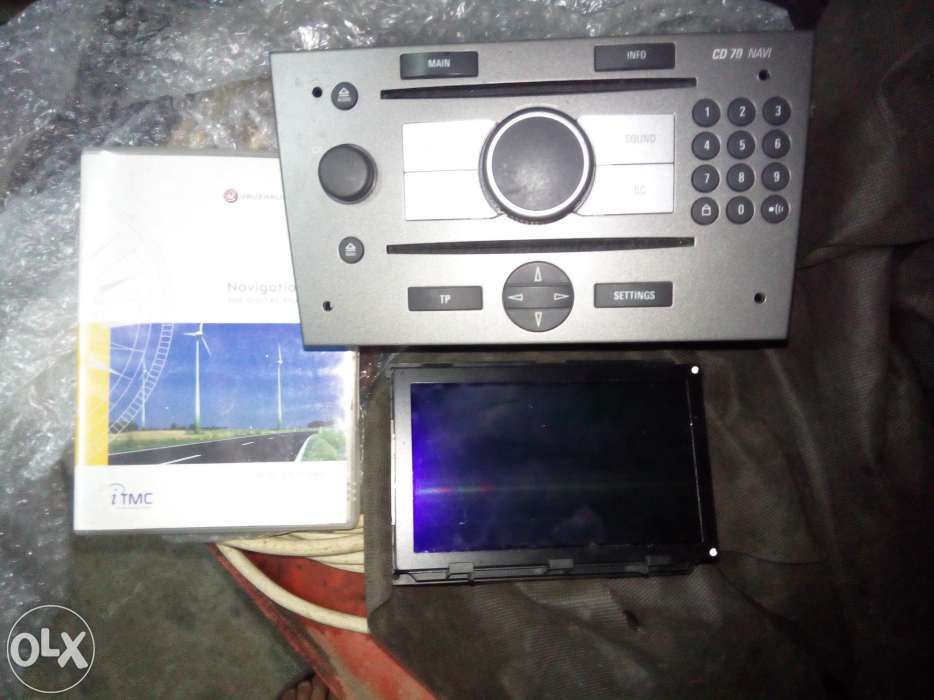 Vand CD70 NAVI CID ptr Opel Vectra C sau schimb cu altceva