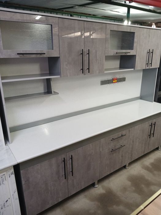 Кухинний kuhinniy