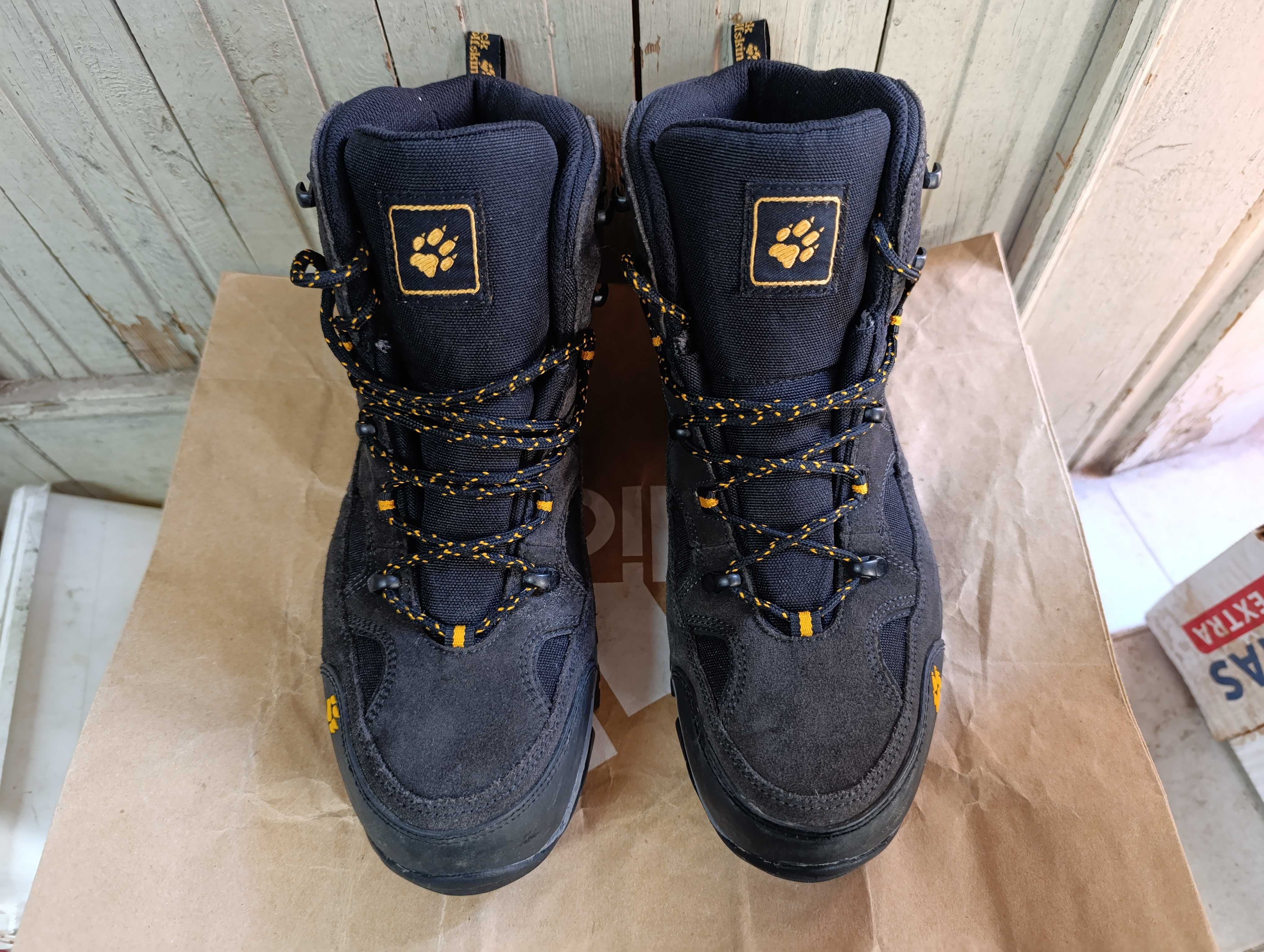 ''Jack Wolfskin Texapore Vibram''оригинални туристически боти 44.5 н