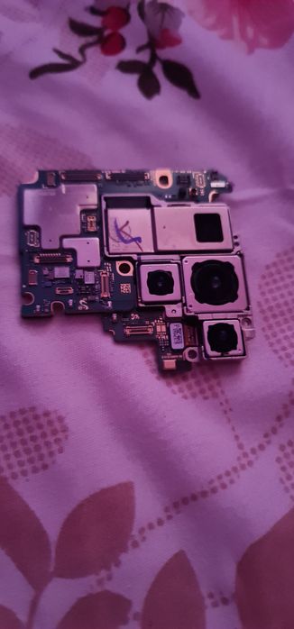 Placa baza 21 ultra 12gb ram 256