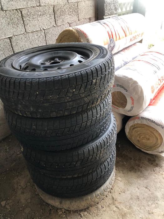 Зимние шины с дискоми б/у