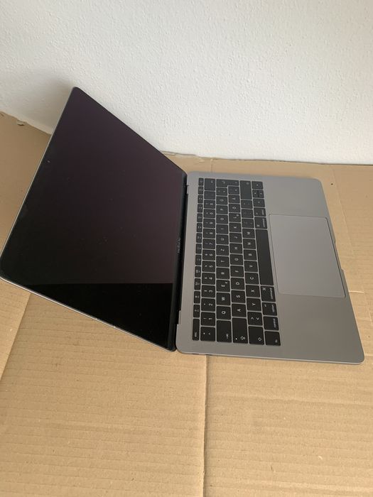 Macbook pro A1708 - defect