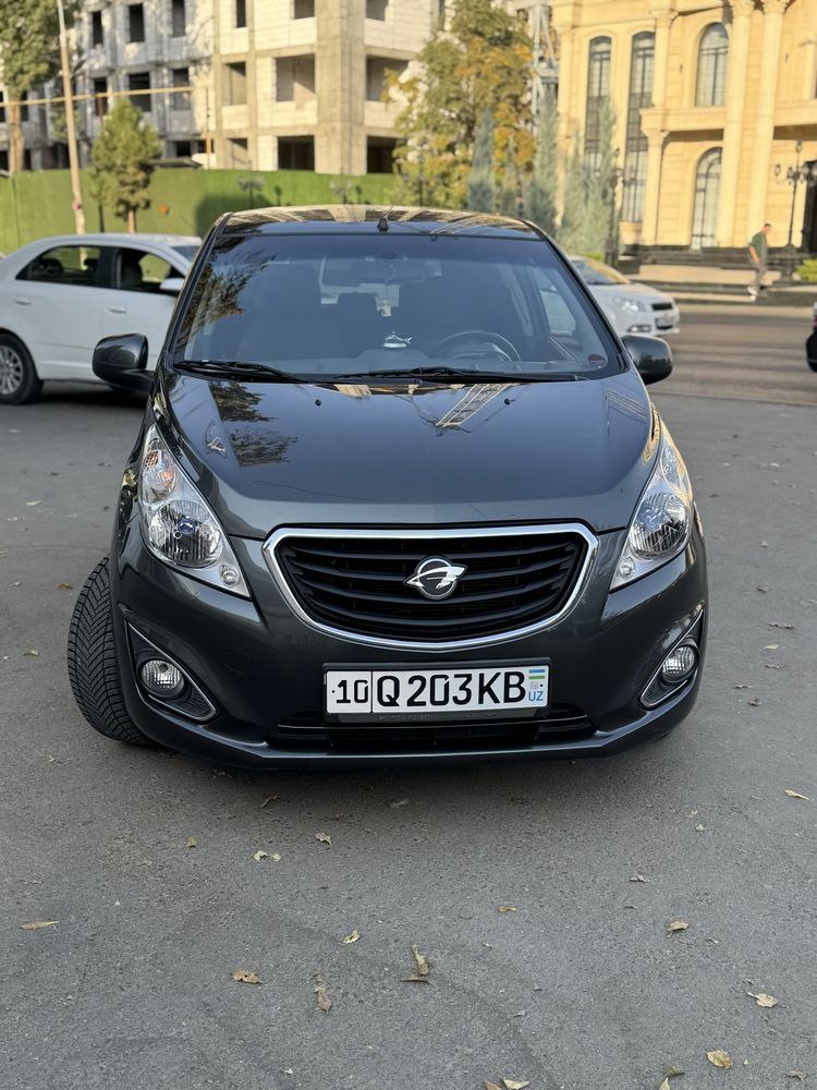 Arenda spark avtomat 27.000probeg kraska toza