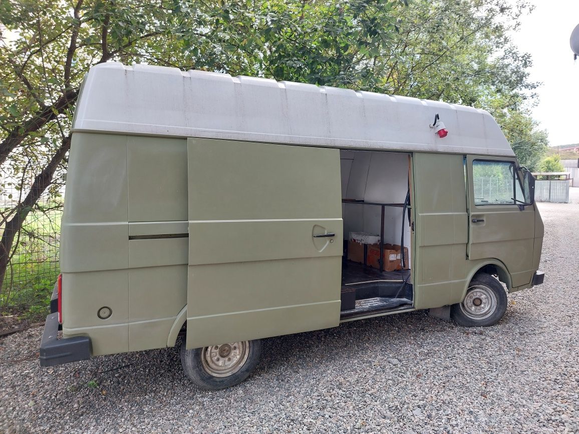 Food truck retro vw lt 28