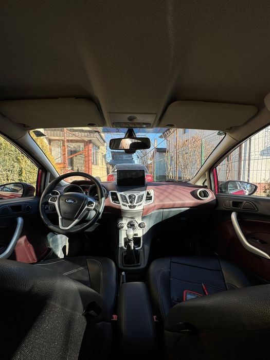 Ford fiesta titanium