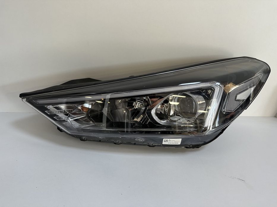 Hyundai tucson фар фарове ляв
