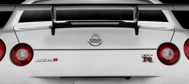 Нисан ГТР заден капак преден Nissan GTR карбон тунинг джи ти ар низмо