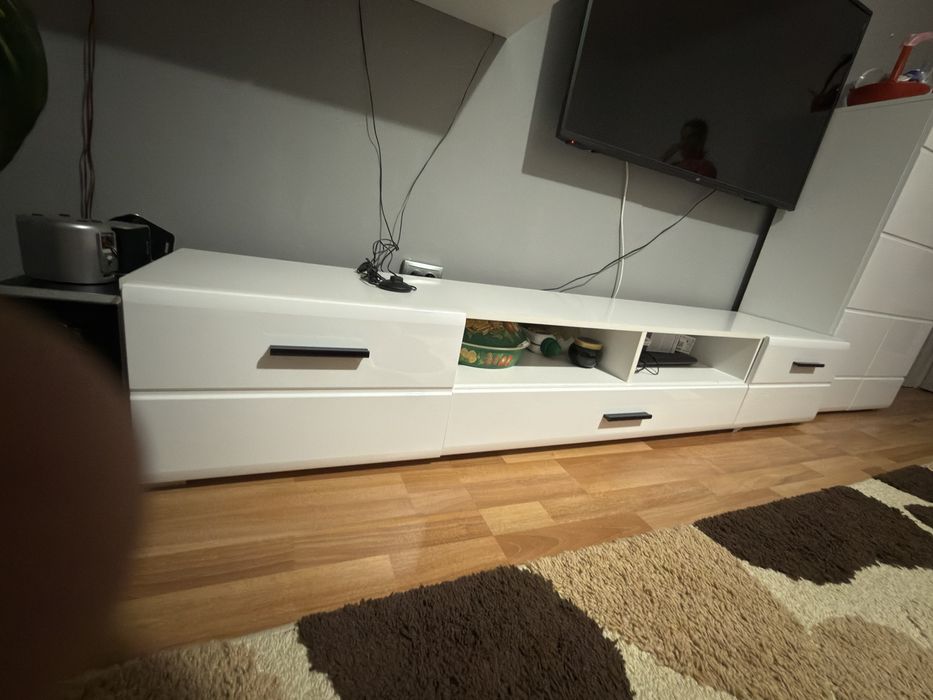 Vand mobila de camera de zi