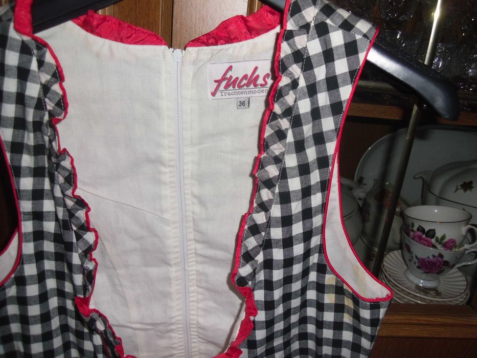 port popular sasesc,pt fete