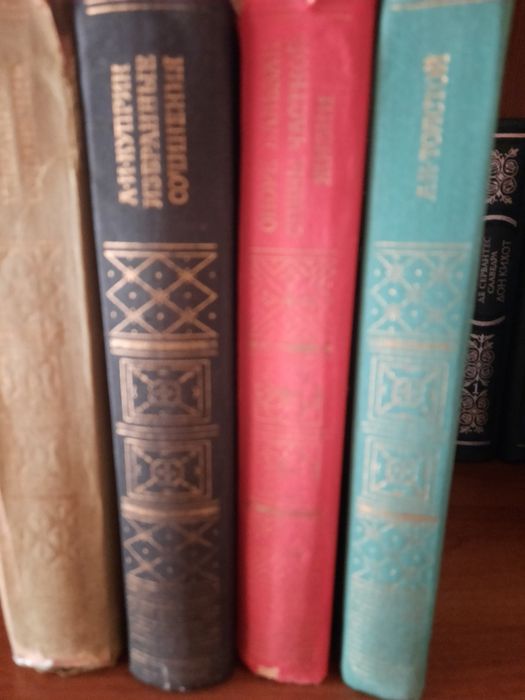 Продам книги разные