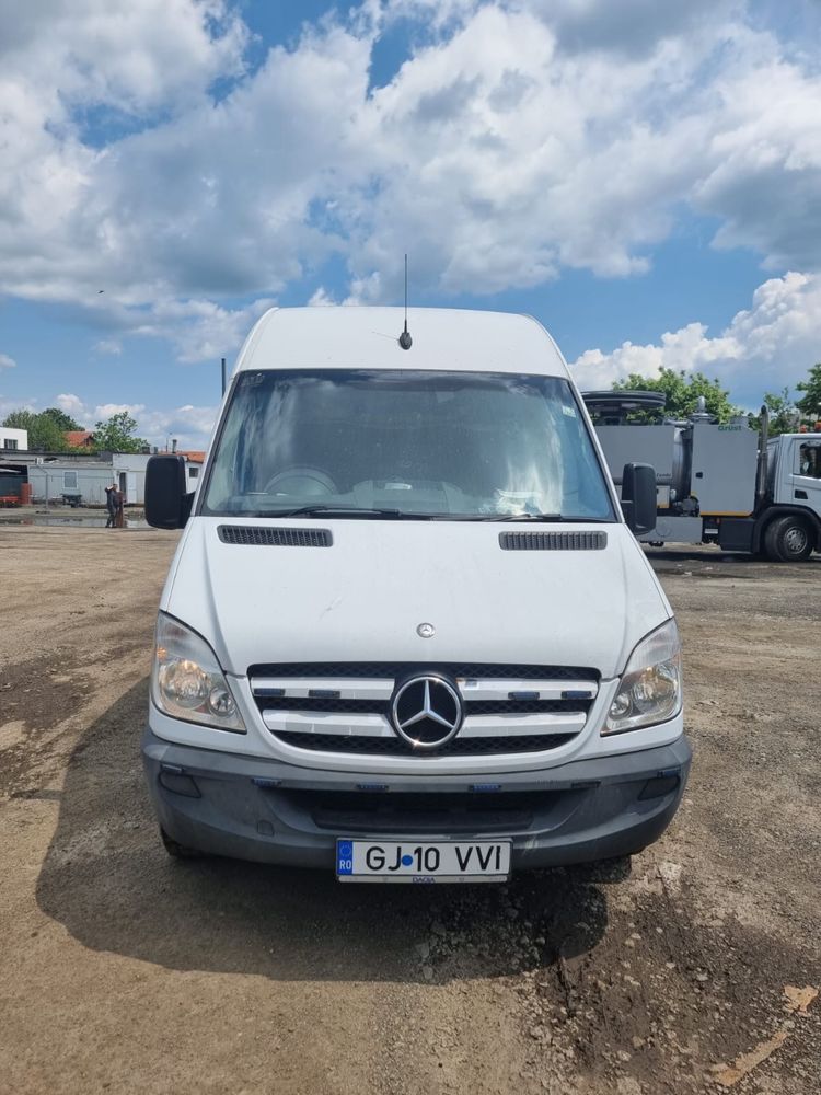 Mercedes Benz Sprinter