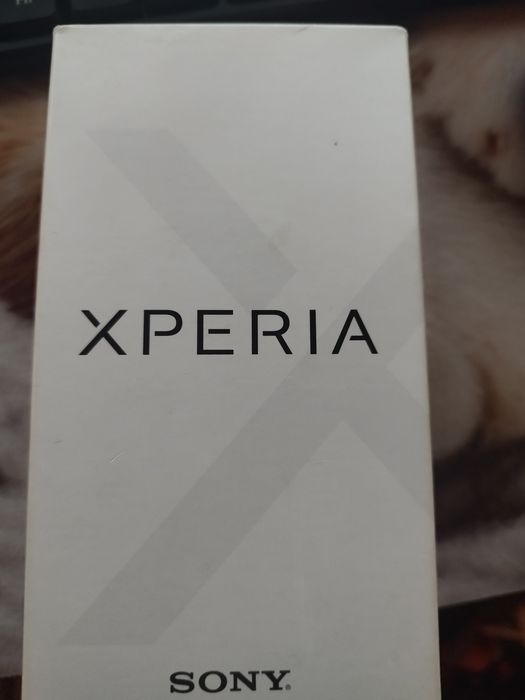 Продавам Sony Xperia L1
