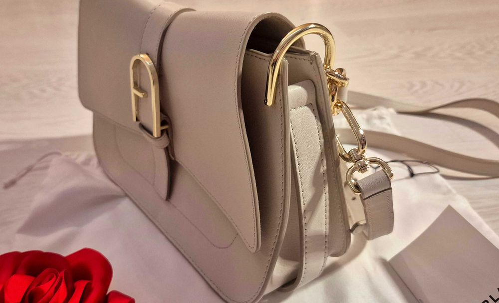Geanta Furla impecabila