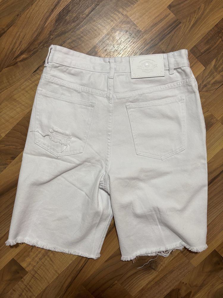 Blugi scurti noi Xs