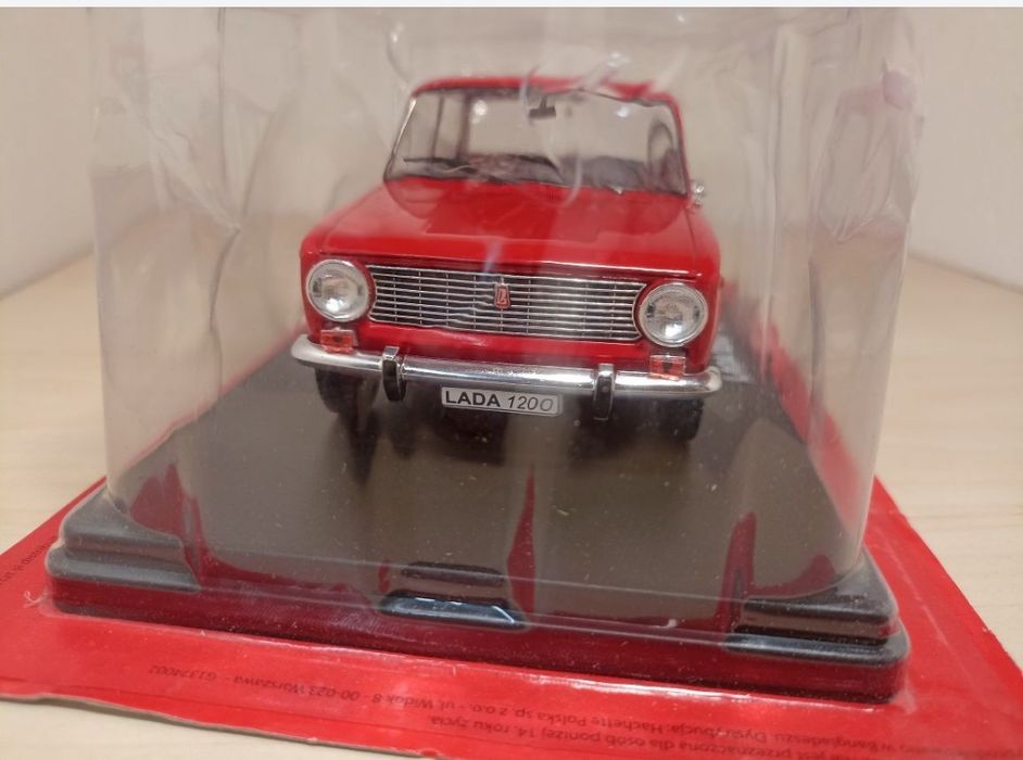 Lada 1200 macheta auto la scara 1 24