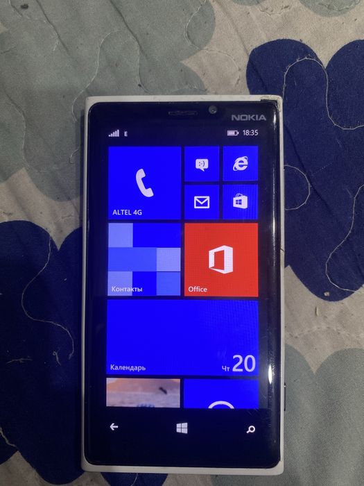 Продам nokia lumia 525