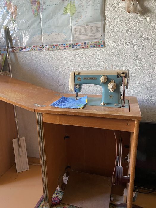 Швейная машина марки Чайка