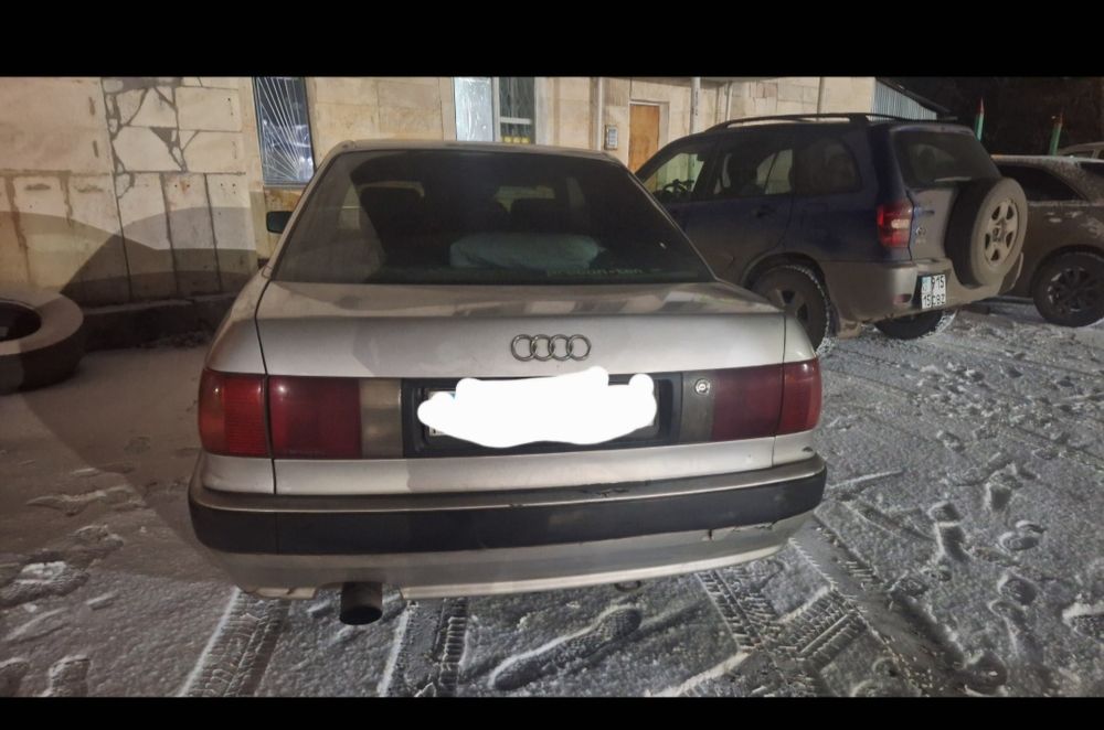 Продам Ауди 80 В4