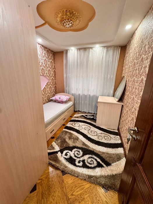 4 комнатная ЦУМ метро Космонавтов Дружба народов