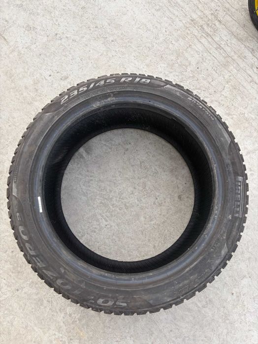 Pirelli 235/45R18- Stare foarte buna, livrare rapida, garantie!