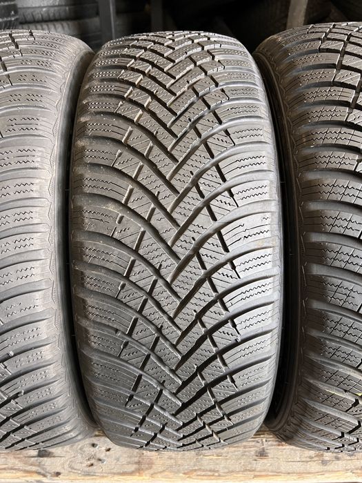 4 anvelope iarna 205/55/16 , Hankook , 6-6.5 mm , DOT 2022