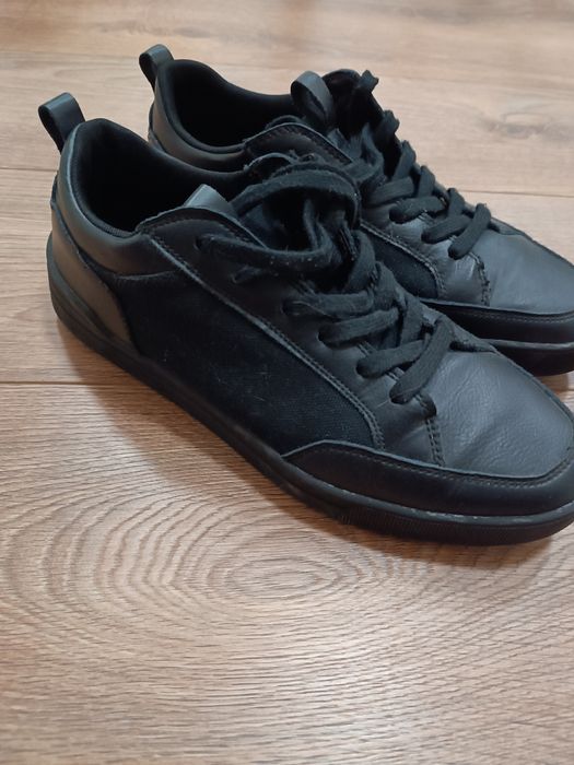 Класически кецове на rezerved