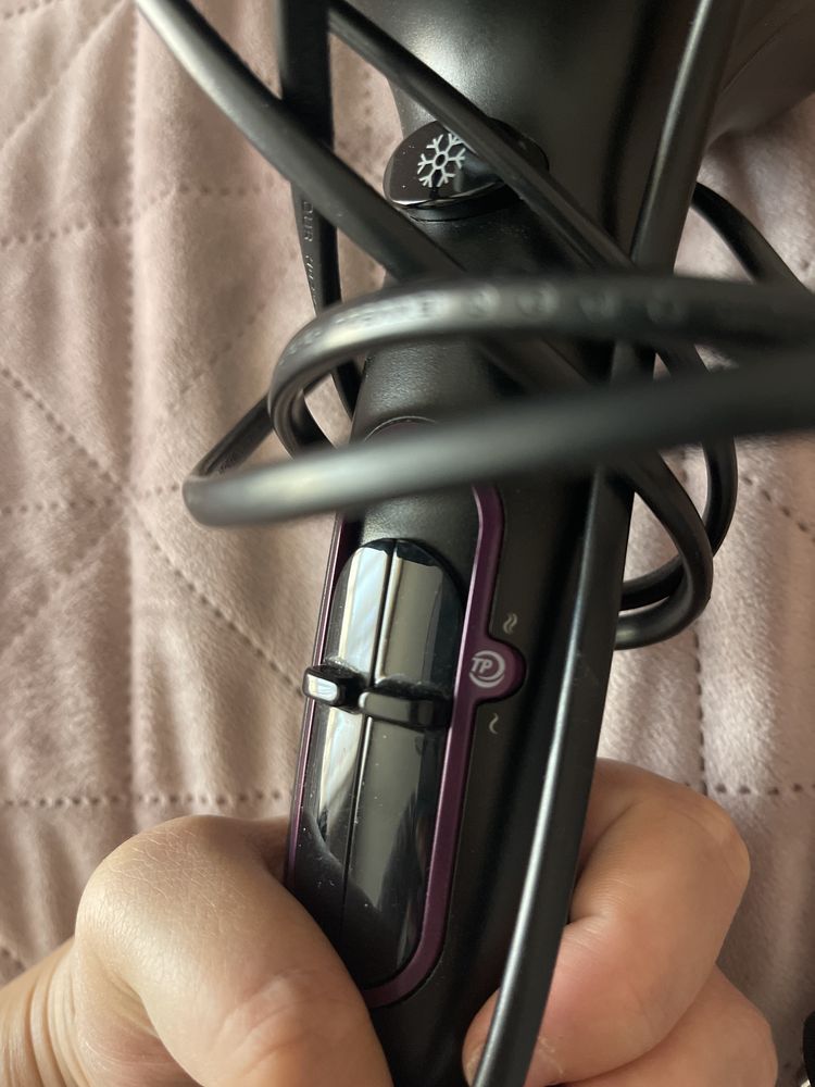 Сешоар Филипс 2100W ThermoProtect