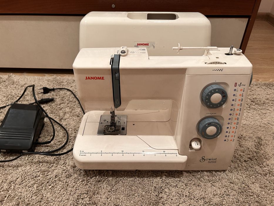 Продам швейную машинку Janime
