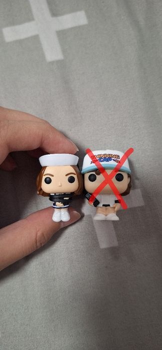 Фигурки из киндера очень странные дела