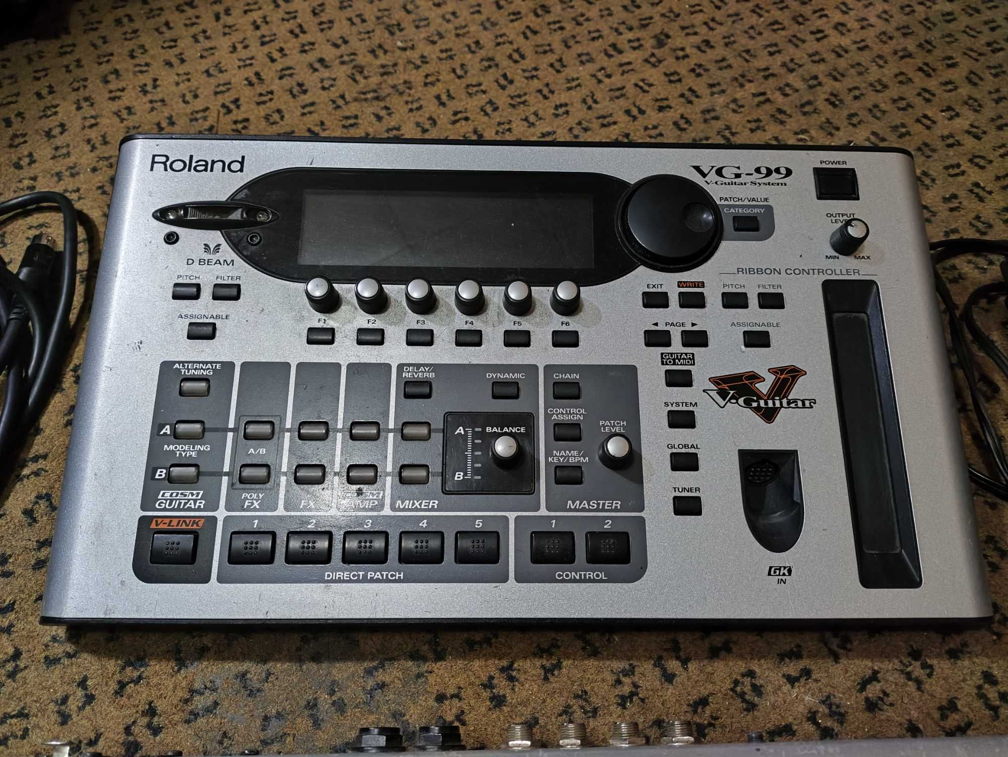 Продам гитарный процессор Roland VG-99