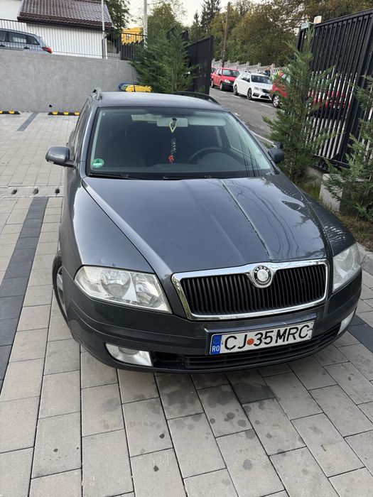 Vând Skoda Octavia 2