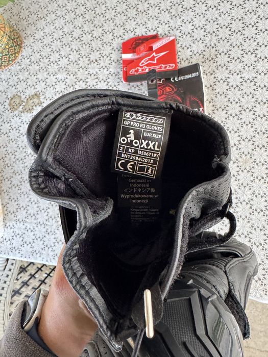 Protectie coloana moto Dainese + accesorii moto