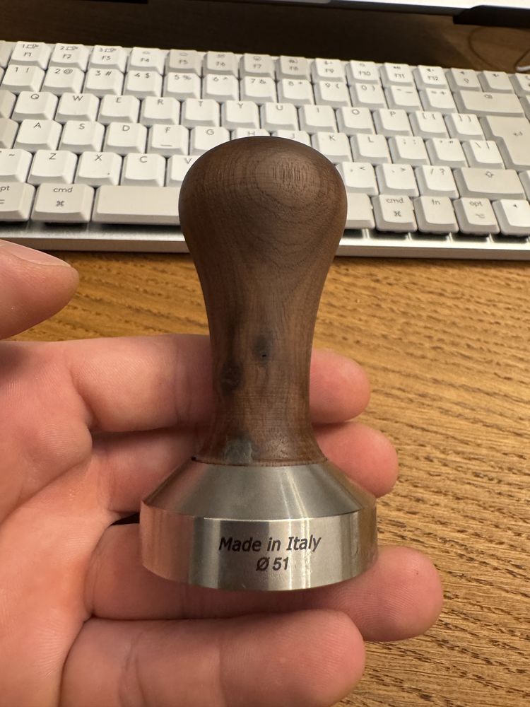 Tamper cu maner de lemn 51 mm espressor nou