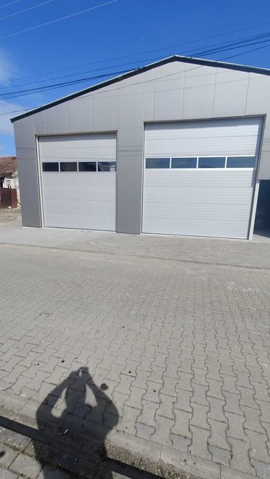 usa sectionala direct din fabrica