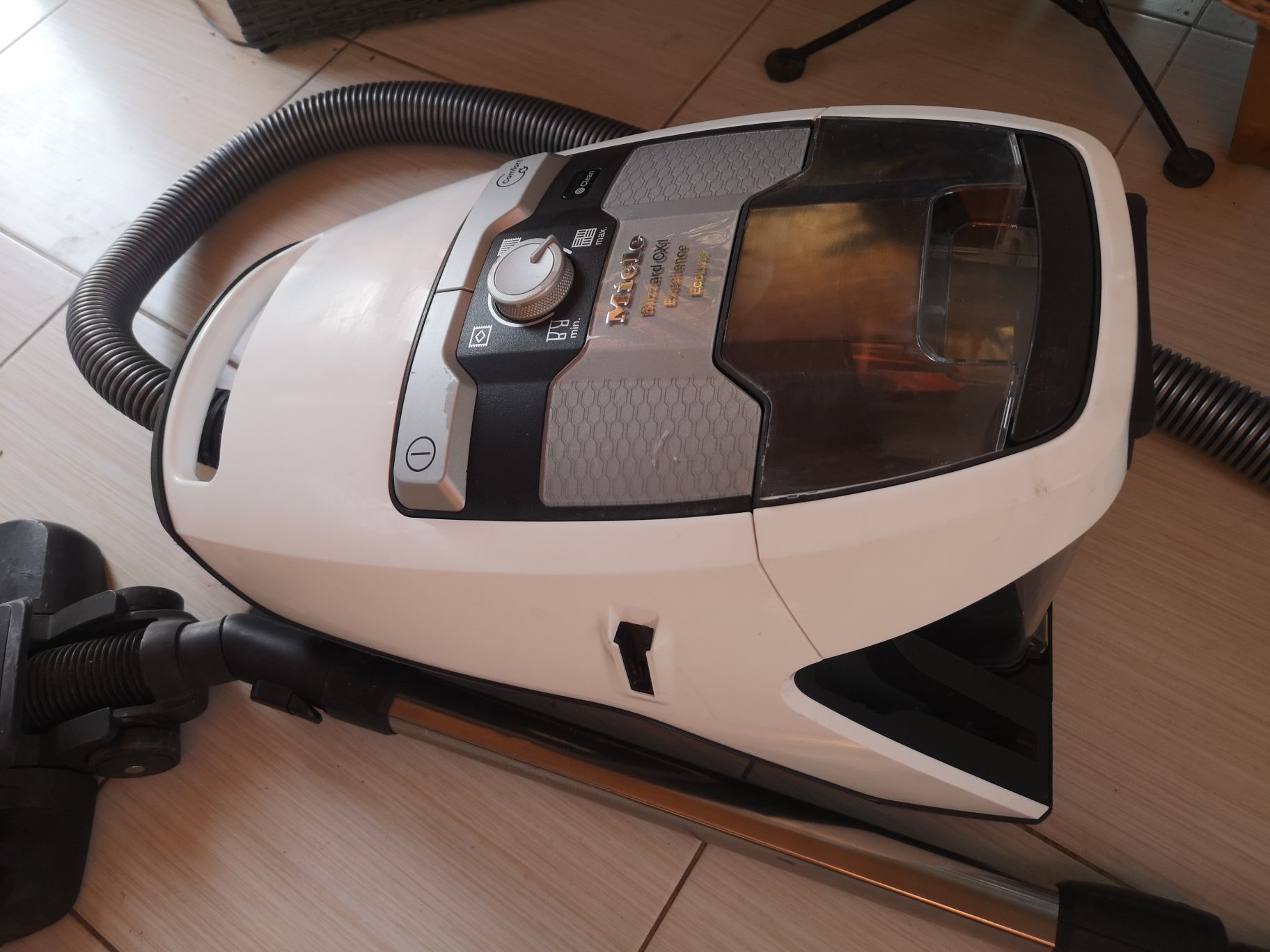 Прахосмукачка Miele Blizzar CX1 Ecsellence без Торбички