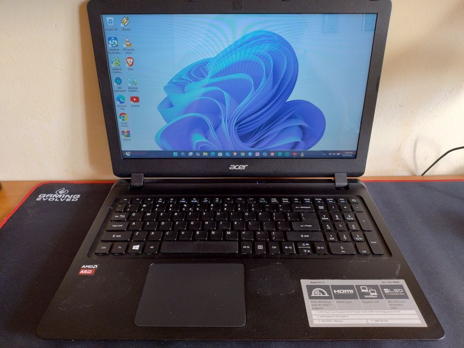 Laptop Acer Aspire ES15