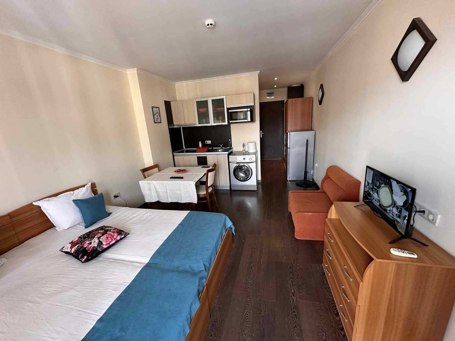 Продавам  Едностаен апартамент -в гр. Варна , к.к. Златни пясъци
