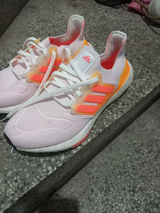 Маратонки дамски Adidas Ultraboost