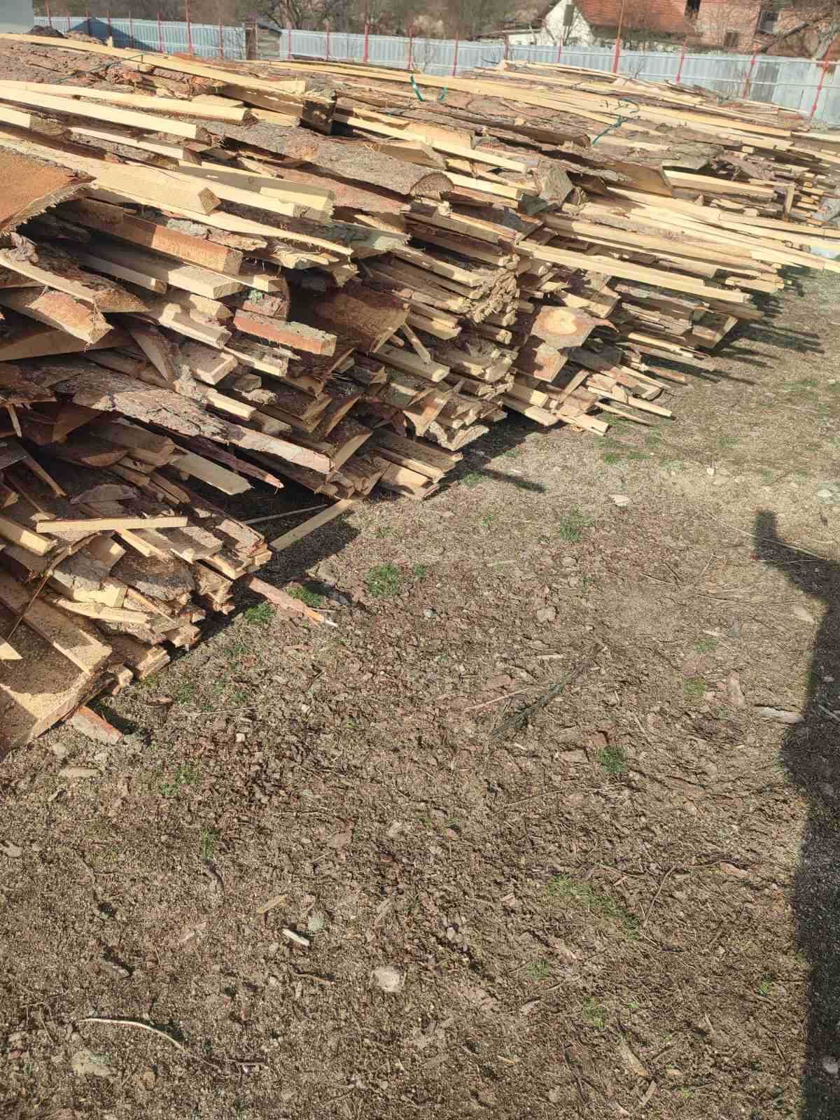 Продавам иглолистни изрезки