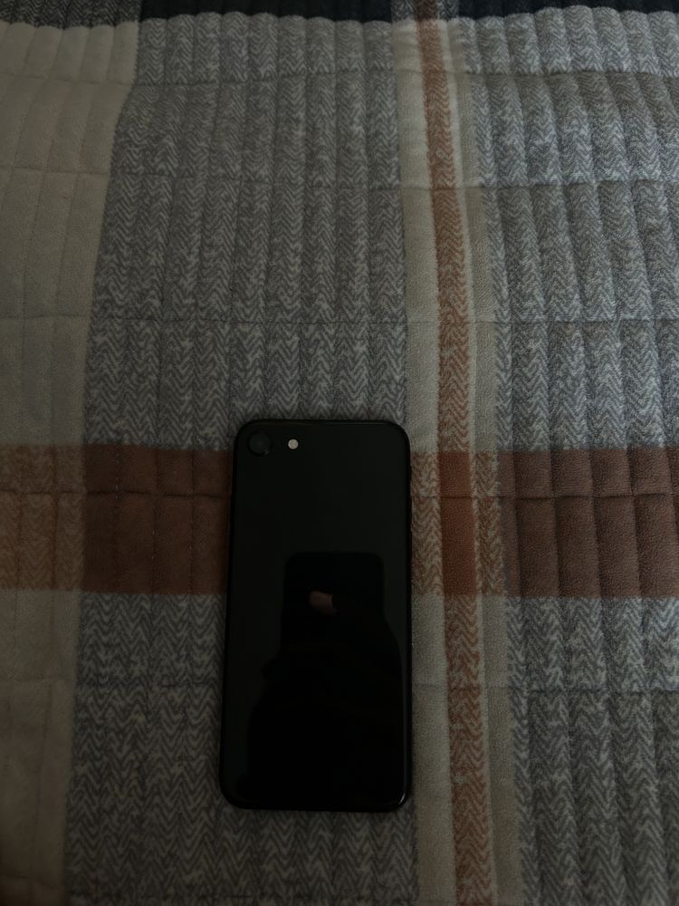 Iphone se 2020..