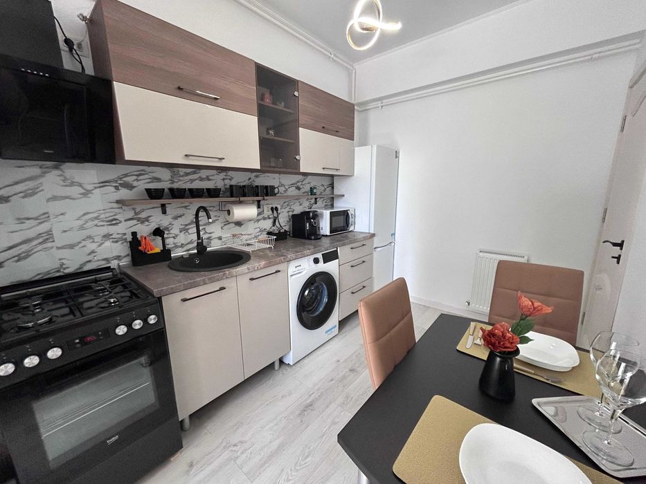 Inchiriem Studio-uri Deluxe termen lung-Mamaia Nord
350 €