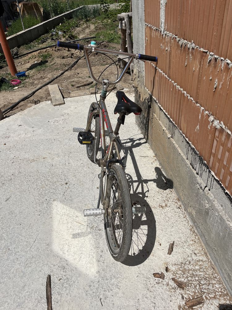 Колело bmx с пегове