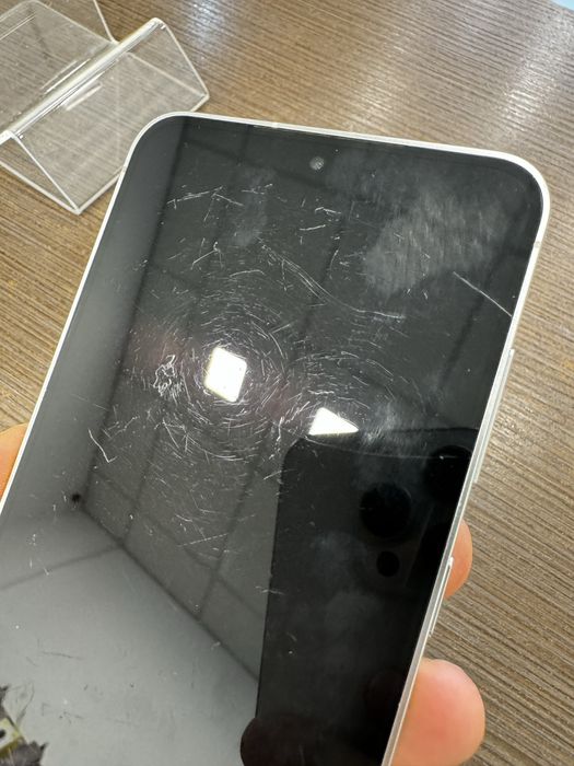 Samsung S23 / 128GB / Garantie 12 luni