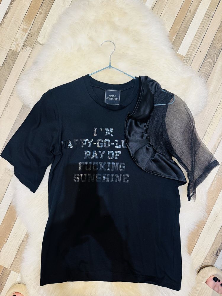 Т -shirts/топове на Nikole collection
